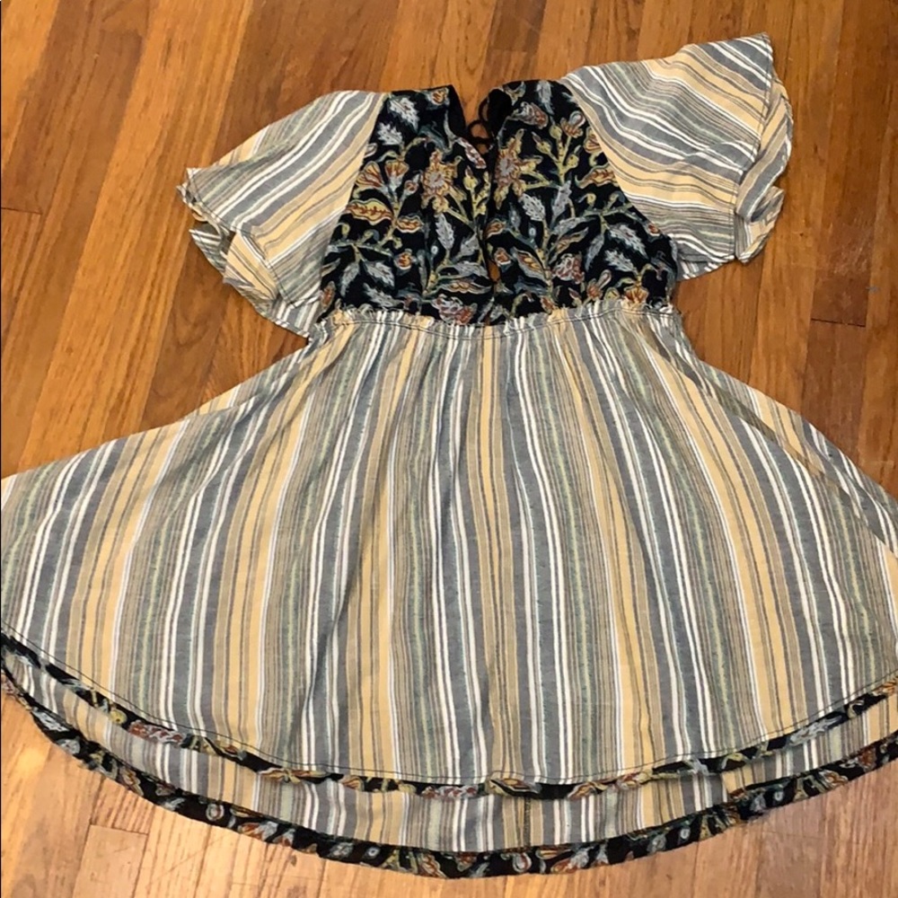 Free People Dress with Pockets!!!! NWOT!!!!!